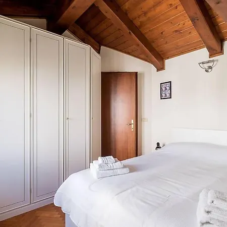 Fantuzzi Apartament Bolonia